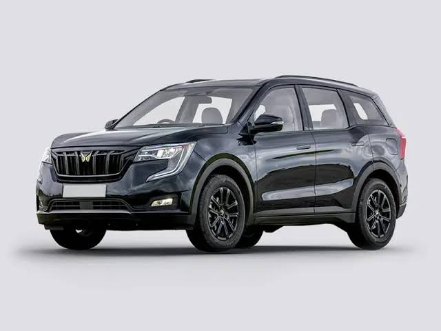 XUV700