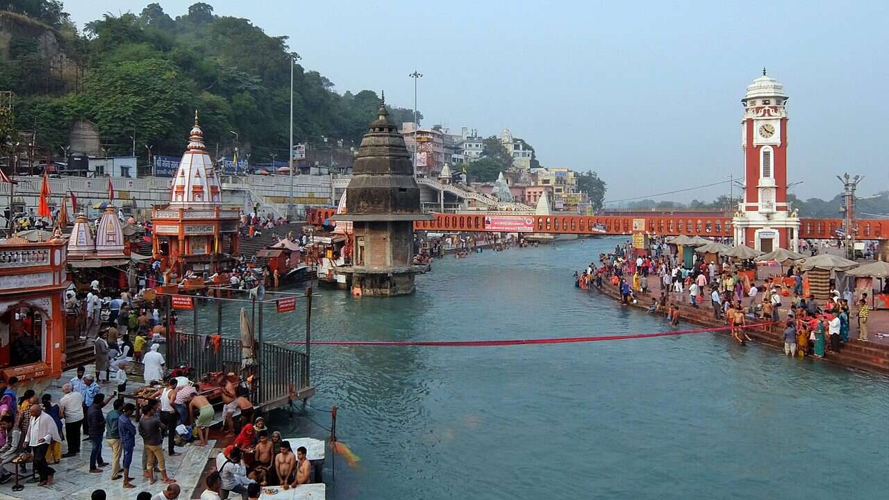 Ghaziabad to Haridwar Tempo Traveller